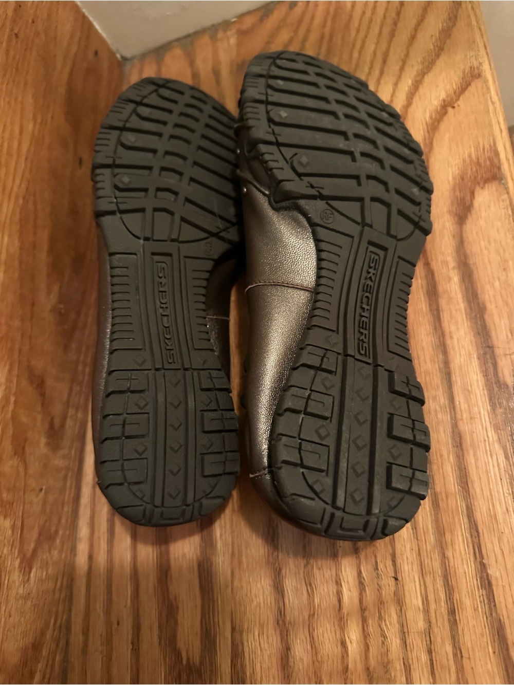Skechers Relaxed Bronze Memory Foam Peep-Toe Flats - Picture 3 of 6